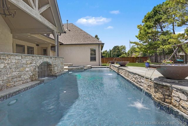 5917 E 106th Place, Tulsa, OK 74137