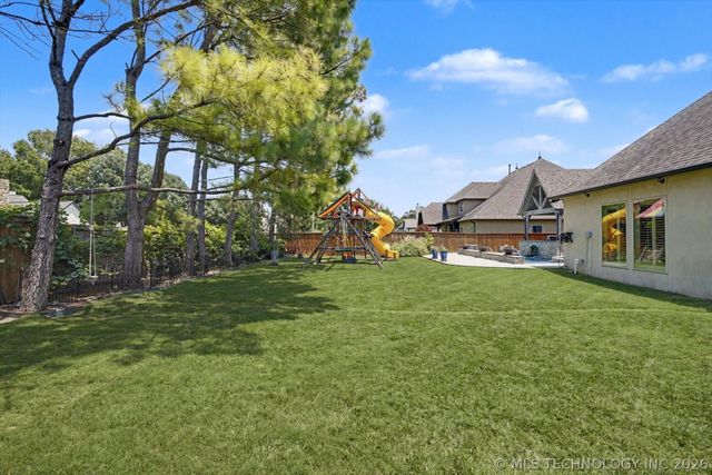 5917 E 106th Place, Tulsa, OK 74137