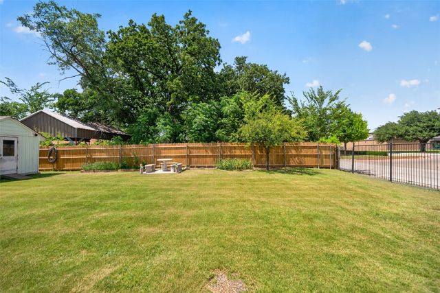 519 E 8th Street, Irving, TX 75060