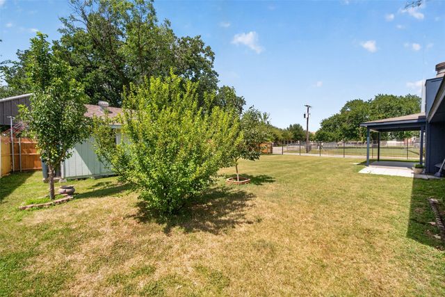 519 E 8th Street, Irving, TX 75060