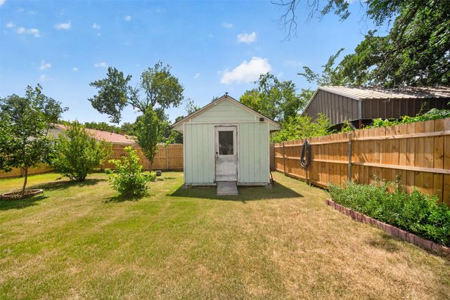 519 E 8th Street, Irving, TX 75060