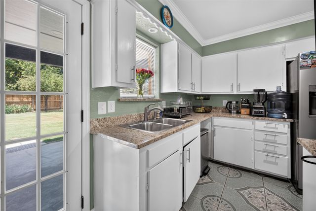 519 E 8th Street, Irving, TX 75060