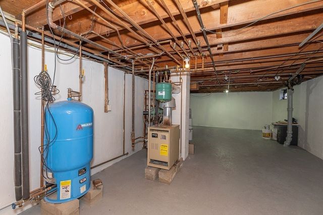 212 Monument St, Haverhill, MA 01832