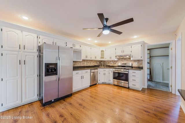 494 Mapleview Dr, Mt Washington, KY 40047