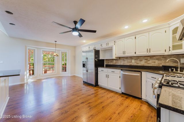 494 Mapleview Dr, Mt Washington, KY 40047