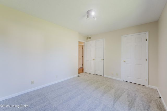 494 Mapleview Dr, Mt Washington, KY 40047