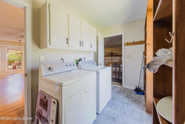 494 Mapleview Dr, Mt Washington, KY 40047