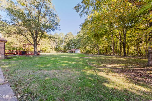 494 Mapleview Dr, Mt Washington, KY 40047