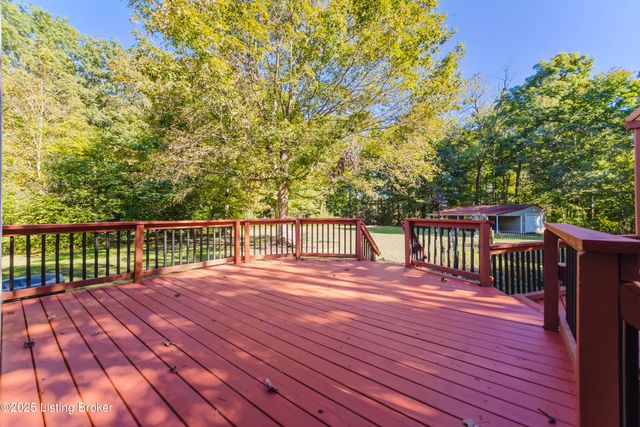 494 Mapleview Dr, Mt Washington, KY 40047