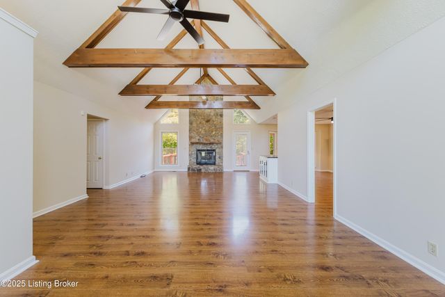 494 Mapleview Dr, Mt Washington, KY 40047