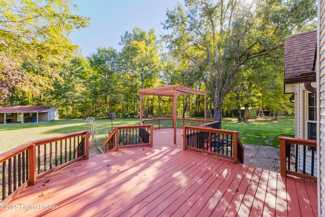 494 Mapleview Dr, Mt Washington, KY 40047