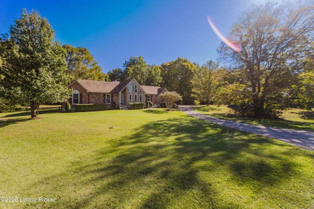 494 Mapleview Dr, Mt Washington, KY 40047