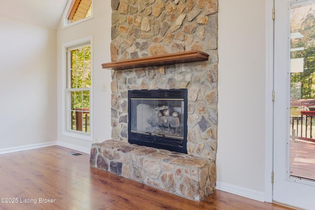 494 Mapleview Dr, Mt Washington, KY 40047
