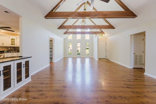 494 Mapleview Dr, Mt Washington, KY 40047