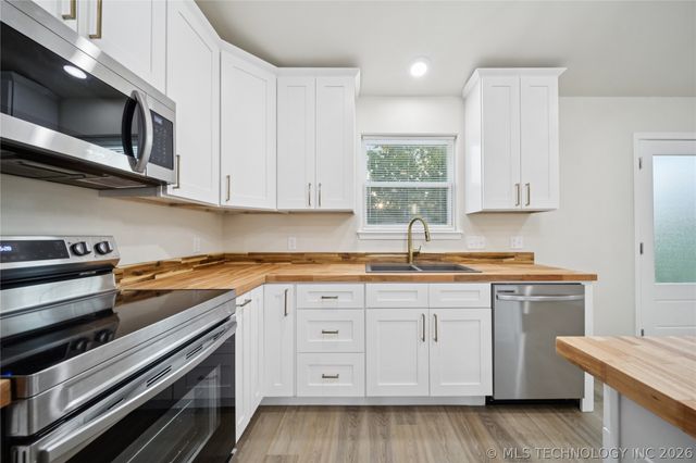 706 S Chickasaw Avenue, Okmulgee, OK 74447