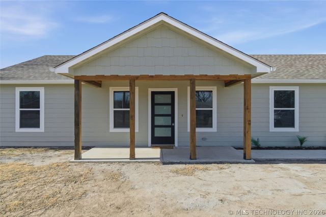 706 S Chickasaw Avenue, Okmulgee, OK 74447