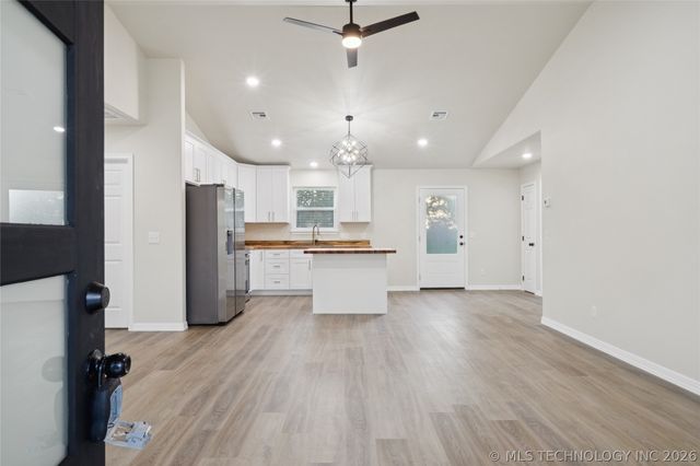 706 S Chickasaw Avenue, Okmulgee, OK 74447