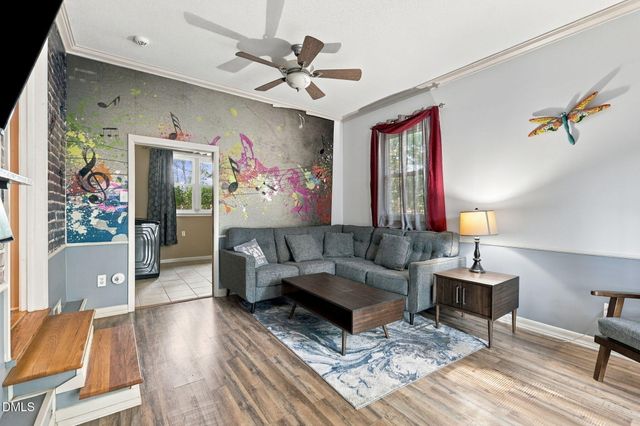 6320 Milford Road, Fayetteville, NC 28303