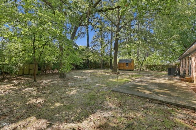 6320 Milford Road, Fayetteville, NC 28303