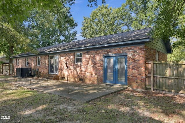 6320 Milford Road, Fayetteville, NC 28303