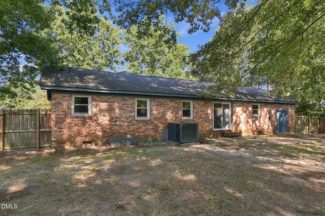 6320 Milford Road, Fayetteville, NC 28303