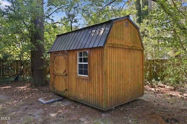 6320 Milford Road, Fayetteville, NC 28303