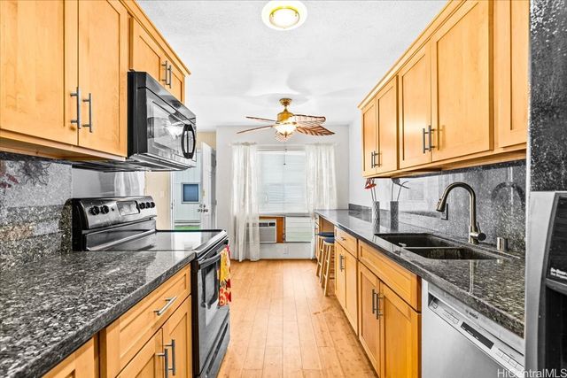 94-1210 Mopua Loop A3, Waipahu, HI 96797