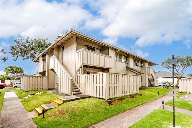 94-1210 Mopua Loop A3, Waipahu, HI 96797
