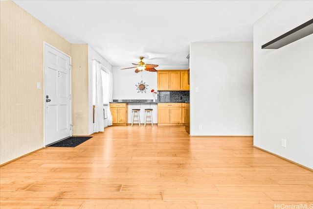 94-1210 Mopua Loop A3, Waipahu, HI 96797