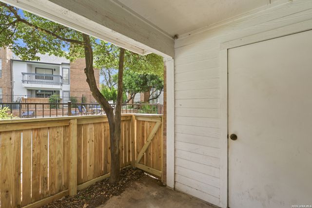 11311 Sir Winston St Apt 307, San Antonio, TX 78216