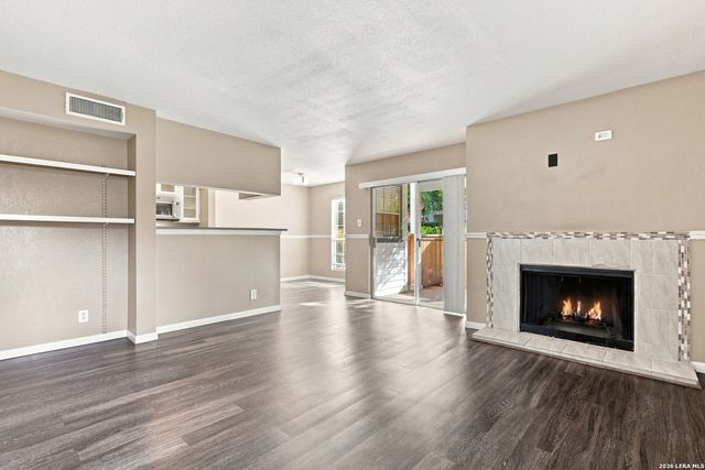 11311 Sir Winston St Apt 307, San Antonio, TX 78216