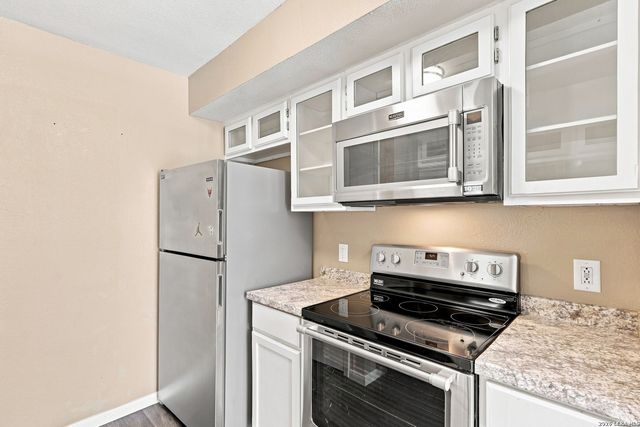 11311 Sir Winston St Apt 307, San Antonio, TX 78216