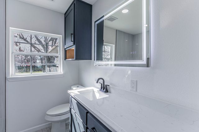 1026 La Clede Street, Bellmead, TX 76705