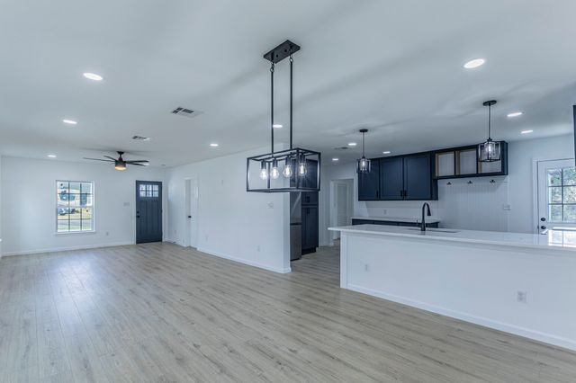 1026 La Clede Street, Bellmead, TX 76705