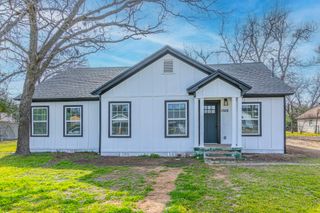 1026 La Clede Street, Bellmead, TX 76705