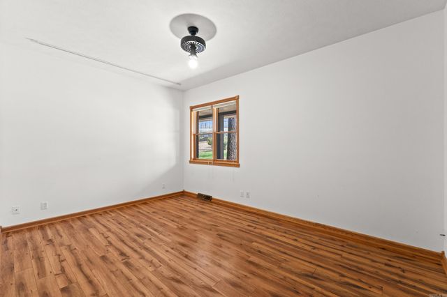 90 Lake Lane, Mountain Home, AR 72653