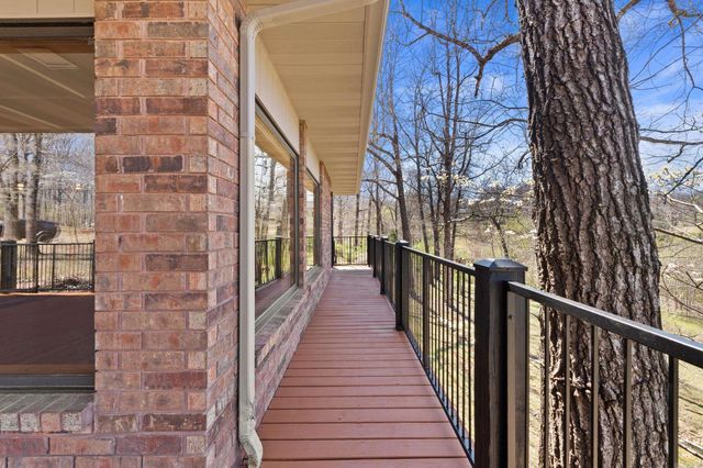 90 Lake Lane, Mountain Home, AR 72653