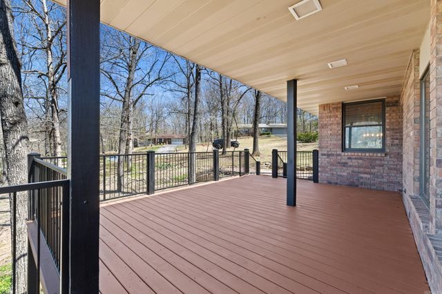 90 Lake Lane, Mountain Home, AR 72653