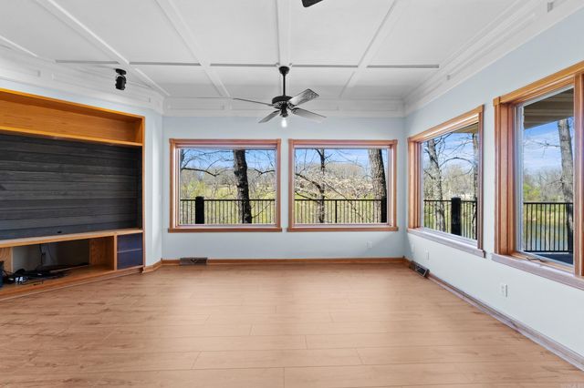 90 Lake Lane, Mountain Home, AR 72653