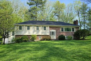 40 Bakers Hill Rd, Weston, MA 02493