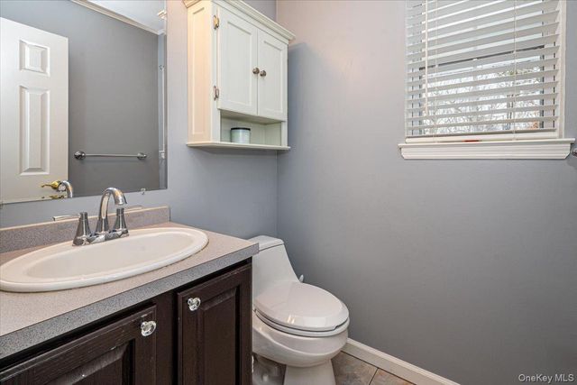 47 Cobblestone Drive, Shoreham, NY 11786