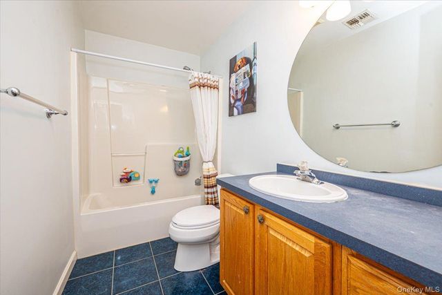 47 Cobblestone Drive, Shoreham, NY 11786