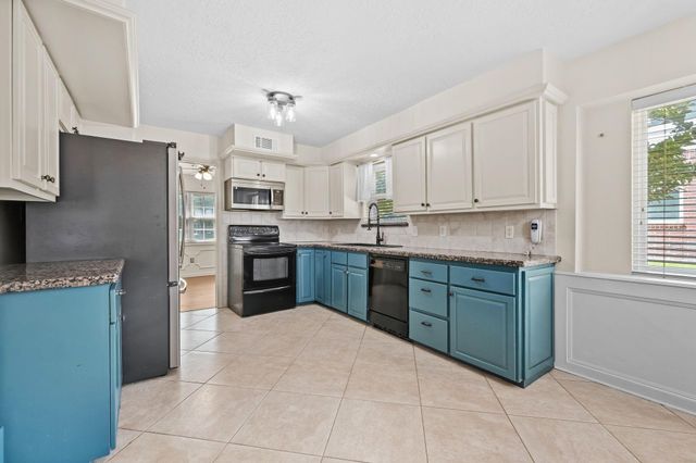 11922 Cypresswood Drive, Houston, TX 77070