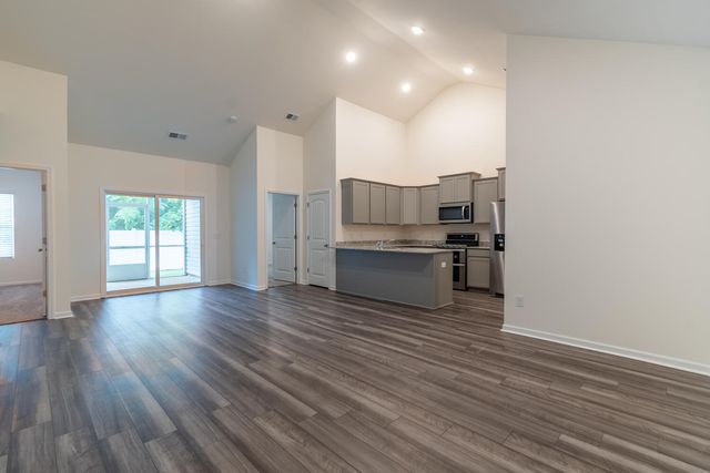 2125 Stillpointe Dr Drive, Sumter, SC 29154