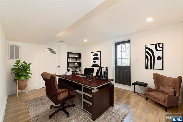 24 Shrewsbury Drive, Livingston, NJ 07039