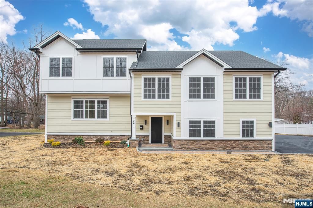 24 Shrewsbury Drive, Livingston, NJ 07039