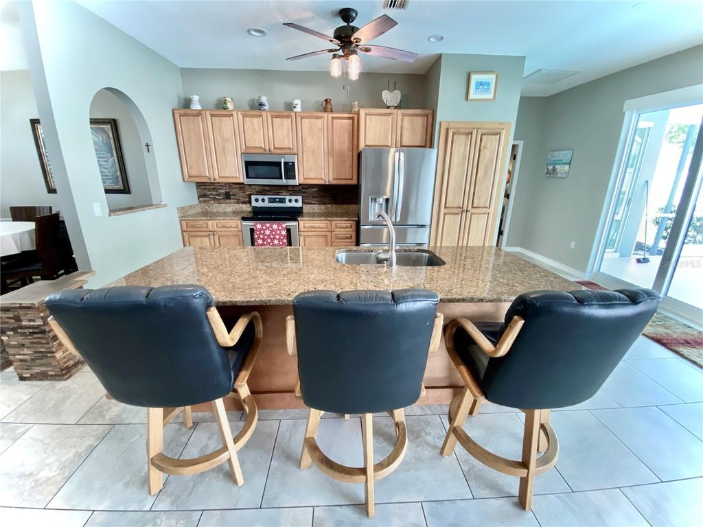 Image 14 of property listing at 1520 91ST COURT NW, Bradenton, FL 34209