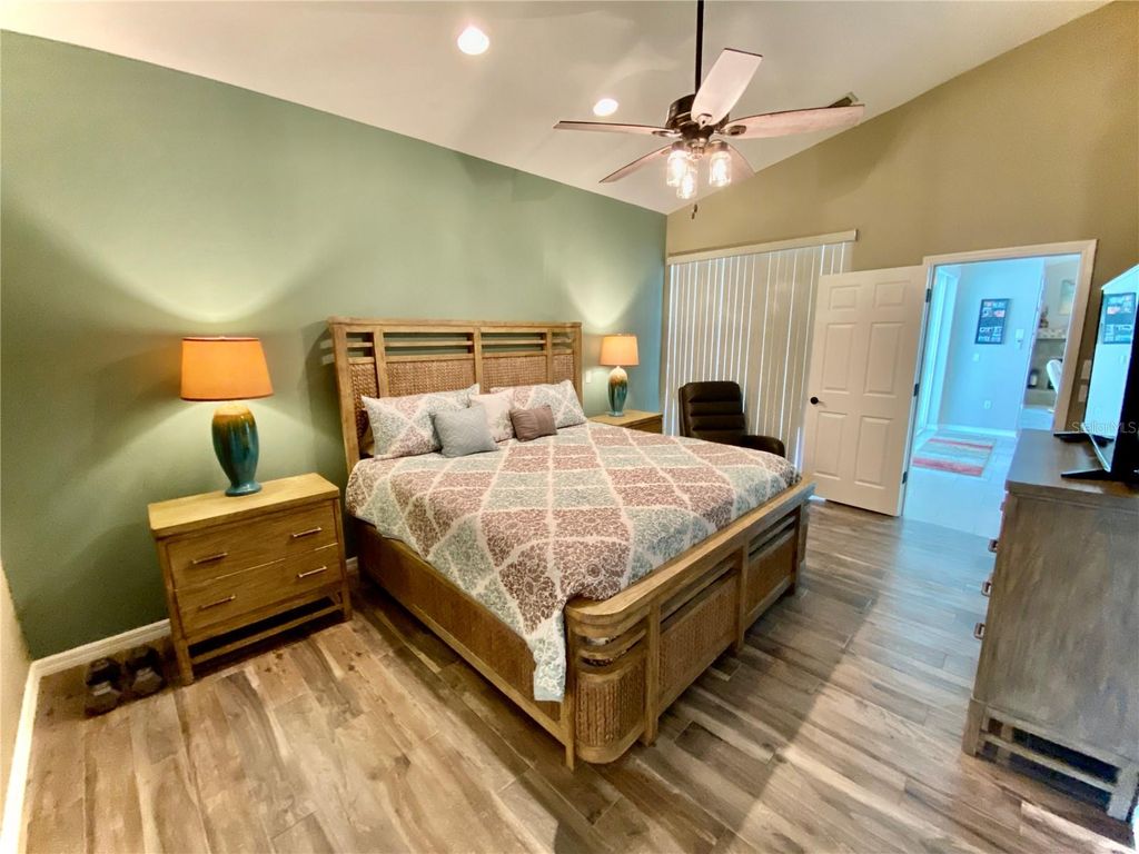 Image 19 of property listing at 1520 91ST COURT NW, Bradenton, FL 34209