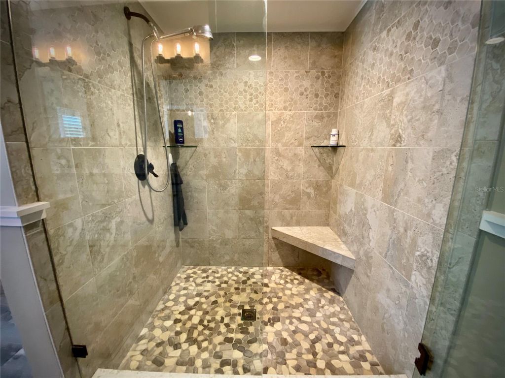 Image 22 of property listing at 1520 91ST COURT NW, Bradenton, FL 34209
