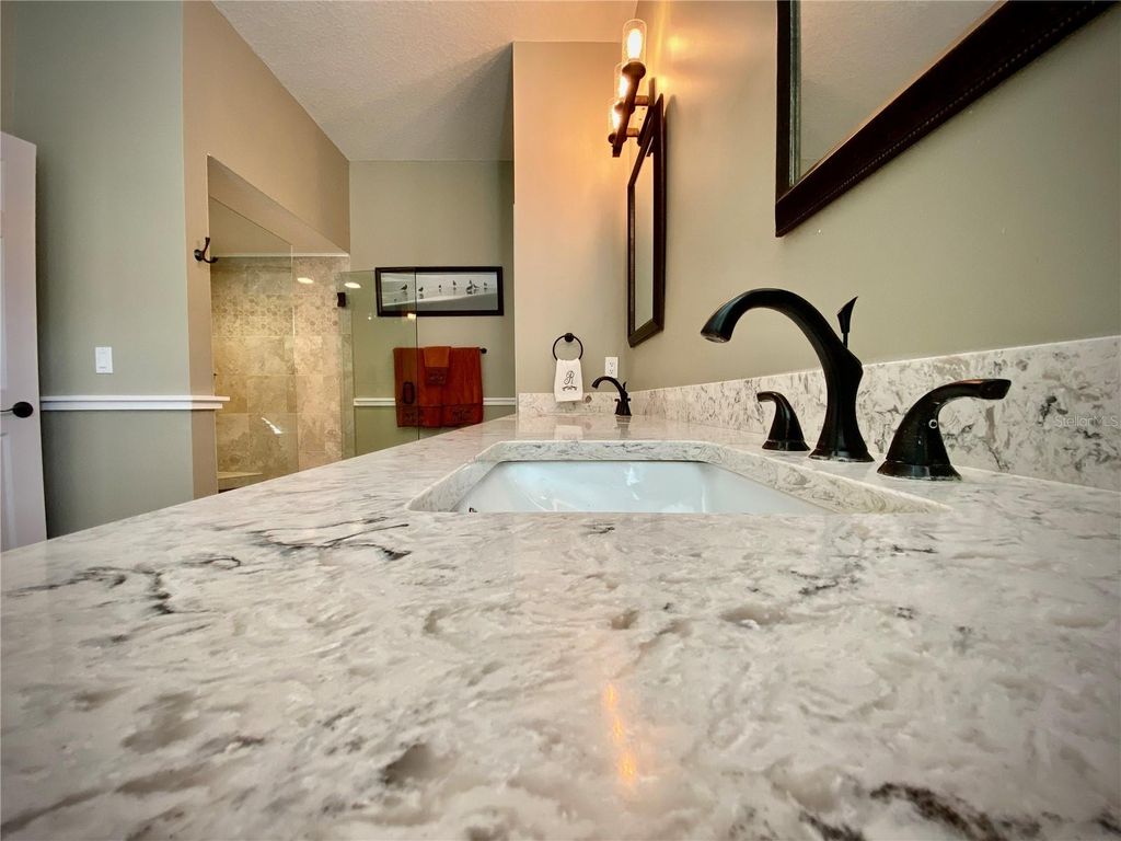 Image 23 of property listing at 1520 91ST COURT NW, Bradenton, FL 34209